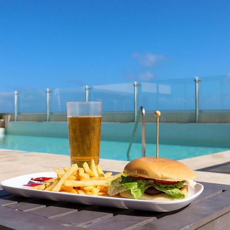 Residence Inn By Marriott Cancun Hotel Zone מראה חיצוני תמונה