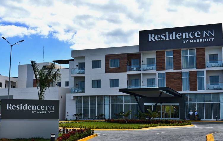 Residence Inn By Marriott Cancun Hotel Zone מראה חיצוני תמונה